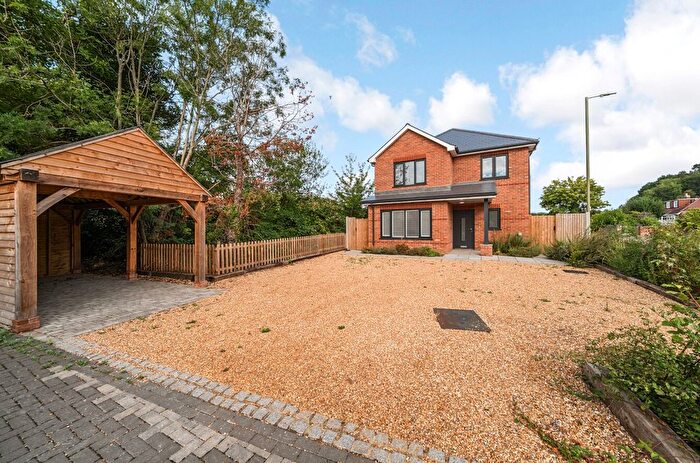 4 Bedroom Detached House To Rent In Lovedean Lane, Waterlooville, Hampshire, PO8