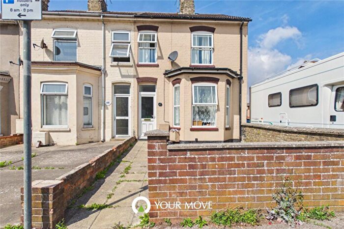 3 Bedroom Terraced House To Rent In Alexandra Road, Lowestoft, Suffolk, NR32