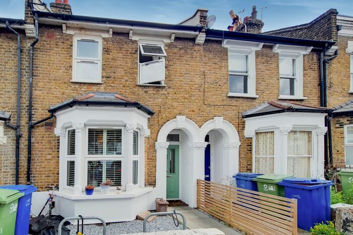 5 Bedroom Terraced House To Rent In Landcroft Road, London, SE22