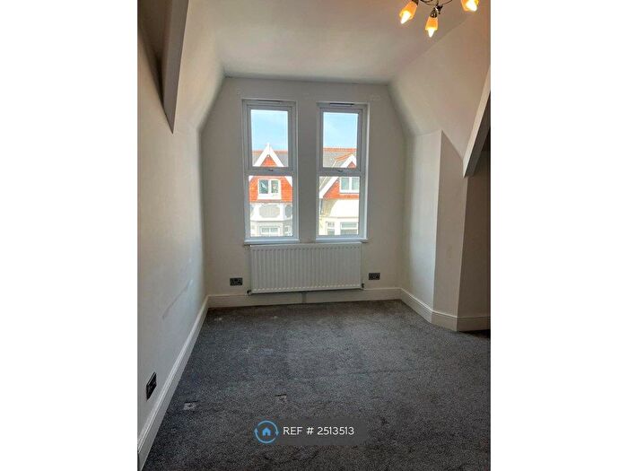 1 Bedroom Flat To Rent In Mary Street, Porthcawl, CF36