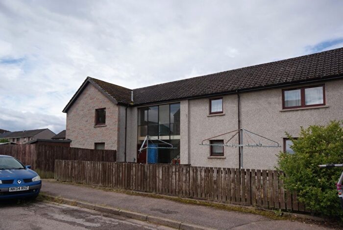 2 Bedroom Flat To Rent In Esk Road, Inverness, IV2