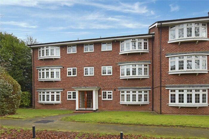 2 Bedroom Apartment To Rent In Winbury Court, West Road, Maidenhead, Berkshire, SL6