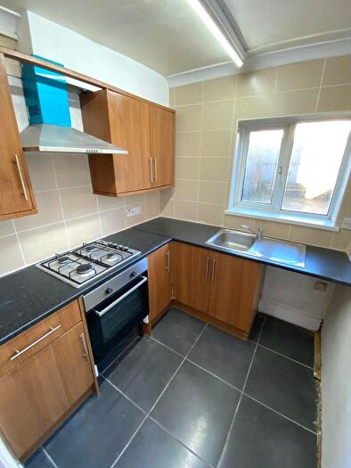 2 Bedroom End Of Terrace House To Rent In Bishop Street, Cardiff(City), CF11