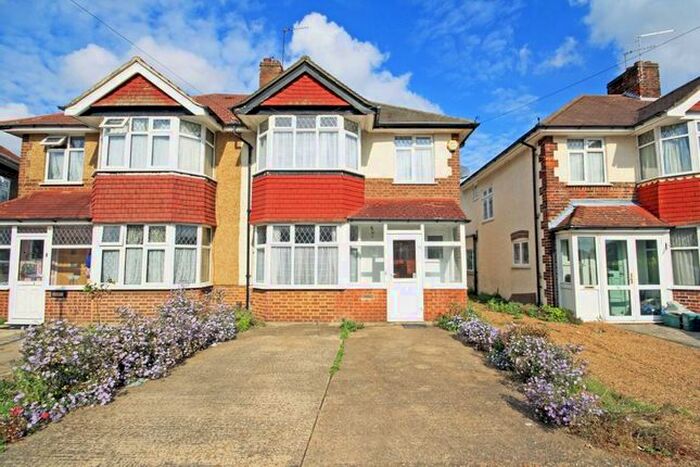 4 Bedroom Property To Rent In Park Road, Hounslow TW3