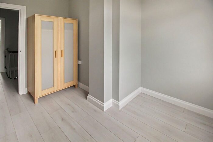 2 Bedroom Flat To Rent In Edward Road, Harrow, HA2