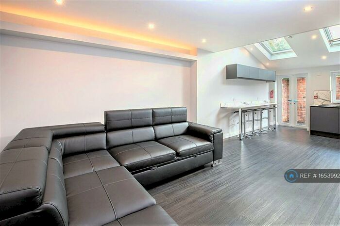 5 Bedroom Terraced House To Rent In Spa Road, Preston, PR1