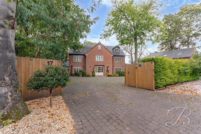 6 Bedroom Detached House To Rent In Crow Hill Rise, Mansfield, NG19