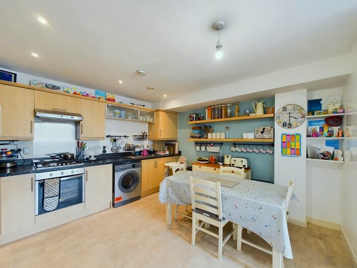 2 Bedroom Flat For Sale In Champion House, Charlton, SE7
