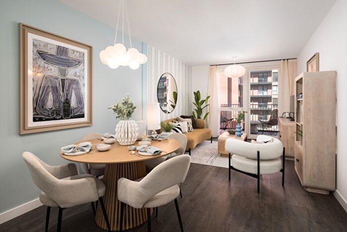 1 Bedroom Flat For Sale In "Berg Apartments" At Carnation Gardens, Nestle Avenue, Hayes, UB3