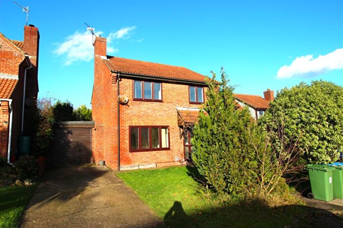 4 Bedroom Detached House To Rent In Cornfield, Fareham, PO16