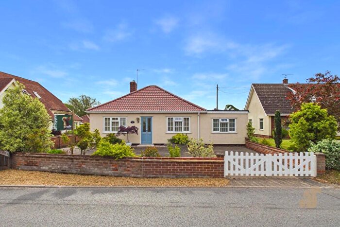3 Bedroom Detached Bungalow For Sale In New Road, Elmswell, IP30