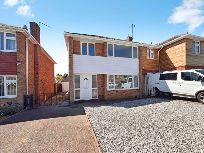 3 Bedroom Detached House For Sale In Park View, Sharnford, Leicester, LE10