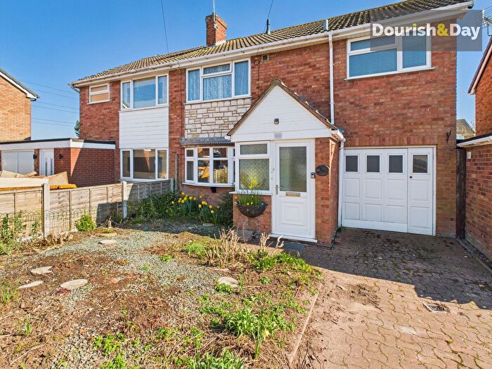 3 Bedroom Semi-Detached House For Sale In Elmhurst Close, Coven, WV9