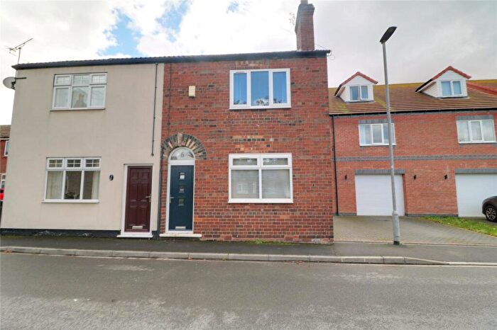 3 Bedroom Semi-Detached House For Sale In Chesswick Avenue, Scunthorpe, North Lincolnshire, DN17