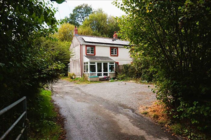 3 Bedroom Property For Sale In Pantyblodau Road, Blaenau, Ammanford, SA18