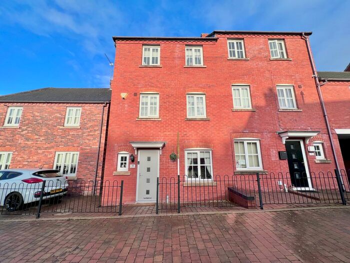 4 Bedroom Town House For Sale In Ryder Drive, Muxton, Telford, TF2