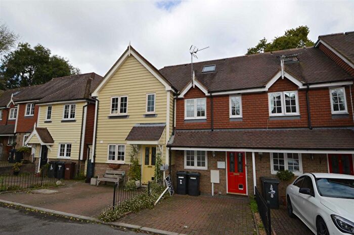 3 Bedroom Terraced House To Rent In Standen Mews, Hadlow Down, TN22