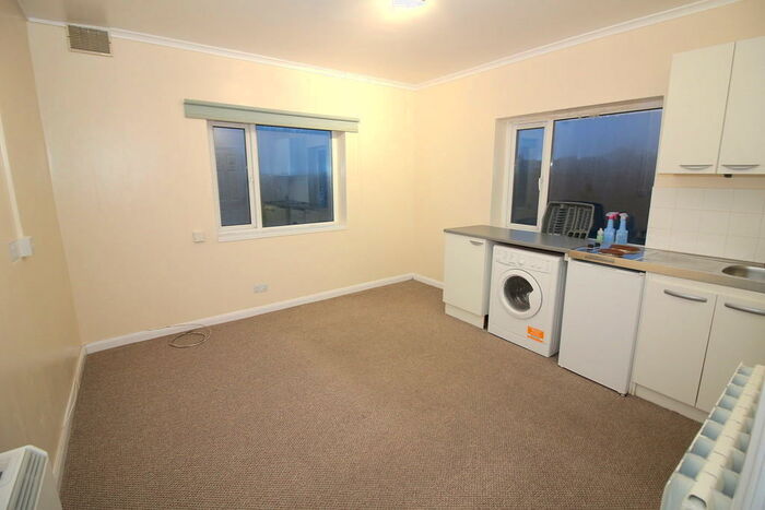 Studio To Rent In Mutley Plain, Plymouth, PL4