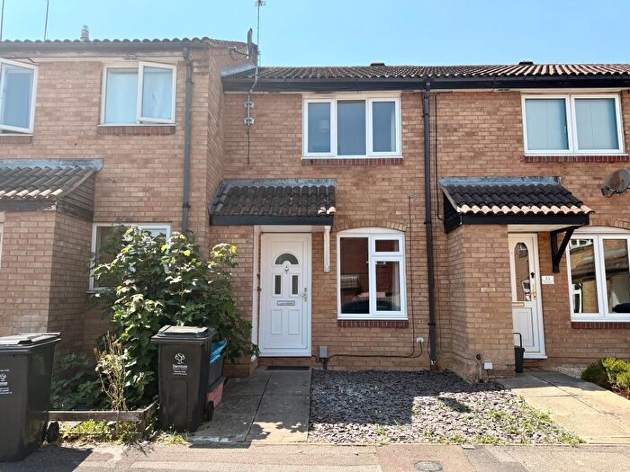 2 Bedroom Terraced House For Sale In Thornford Drive, Swindon, SN5