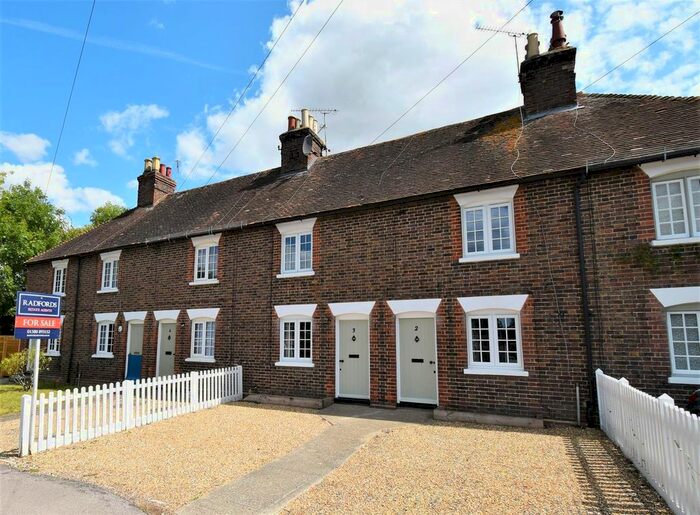2 Bedroom Cottage To Rent In Marden, Kent, TN12