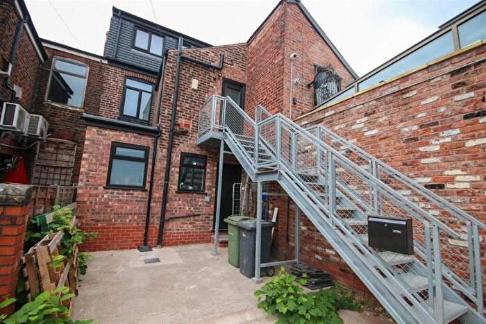 2 Bedroom Duplex To Rent In Monton Road, Monton, M30