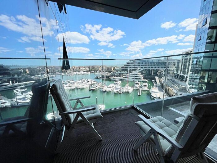 2 Bedroom Apartment To Rent In The Hawkins Tower, Ocean Village, SO14
