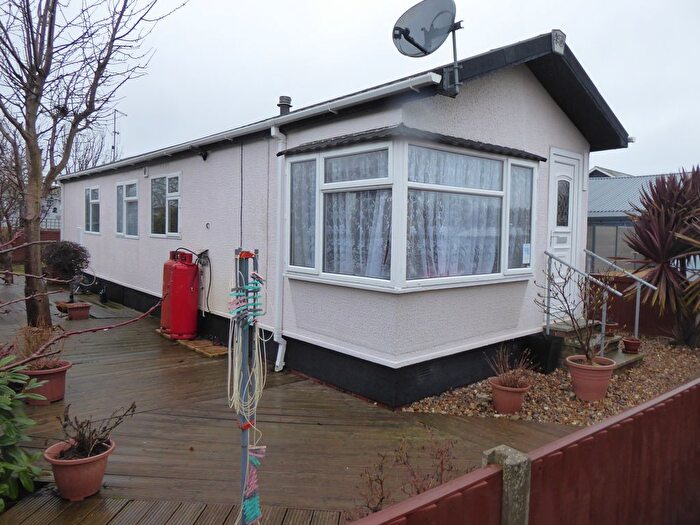 2 Bedroom Park Home For Sale In Dovercourt Haven Caravan Park, Low Road, Harwich, CO12