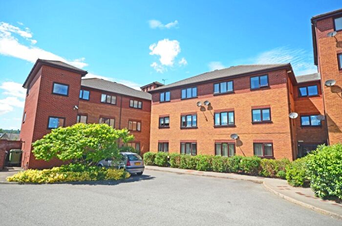 2 Bedroom Apartment For Sale In Llys Y Fron, Mold, CH7