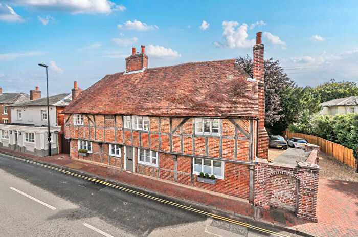 4 Bedroom Detached House For Sale In Winchester Street, Botley, Southampton, Hampshire, SO30