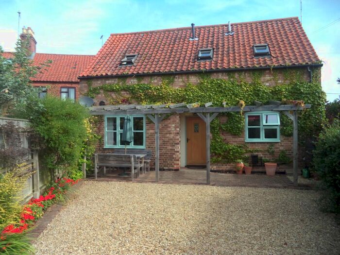 2 Bedroom Barn Conversion To Rent In Centre Vale, Dersingham, King's Lynn, PE31