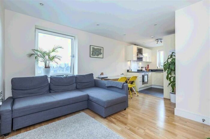 1 Bedroom Apartment To Rent In Cheshire Street, Spitalfields, E2