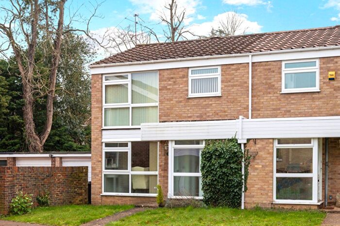 3 Bedroom Terraced House For Sale In Netherby Park, Weybridge, KT13