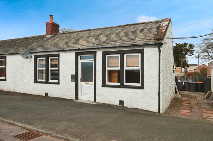 2 Bedroom Bungalow For Sale In Carrutherstown, Dumfries, Dumfries And Galloway, DG1