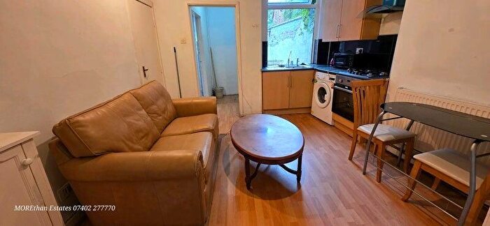 1 Bedroom Flat To Rent In Fenella Street, Manchester, M13