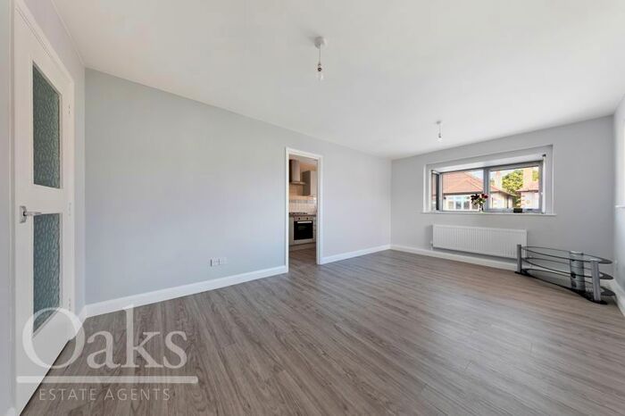 2 Bedroom Flat To Rent In Wiltshire Road, Thornton Heath, CR7