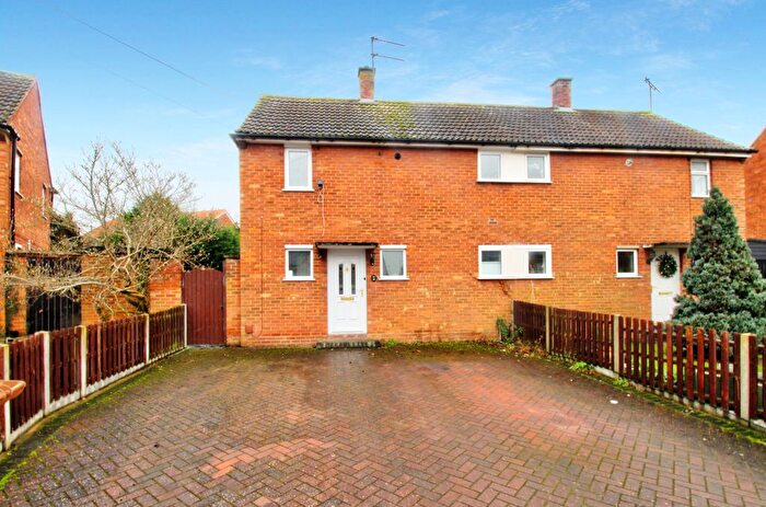 3 Bedroom Semi Detached House For Sale In Shamrock Avenue, Ipswich, IP2