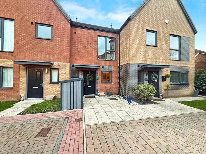 2 Bedroom Terraced House For Sale In Winscar Road, Doncaster, South Yorkshire, DN4