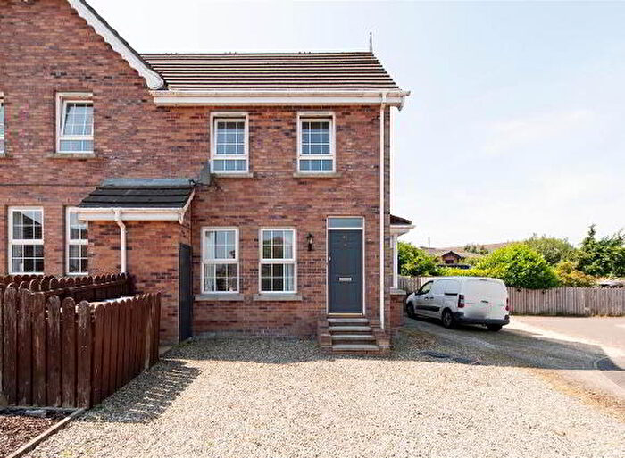 2 Bedroom Terrace House For Sale In Whitethorn Lane, Kinallen, BT25