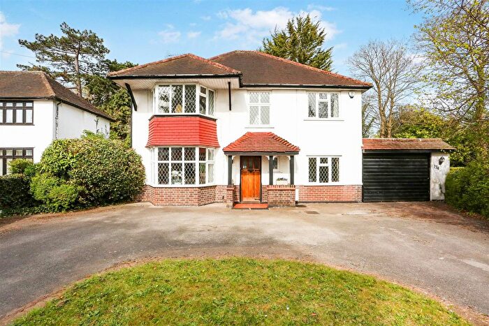 4 Bedroom Detached House For Sale In Banstead Road South, Sutton, SM2