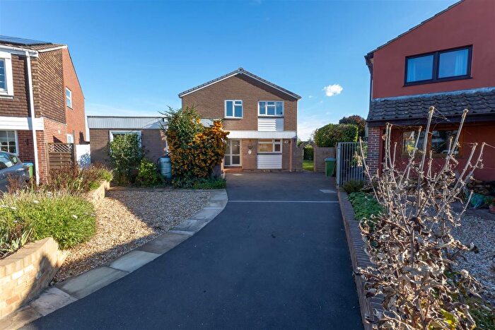 4 Bedroom Detached House For Sale In Ashton Way, Stubbington, Fareham, PO14