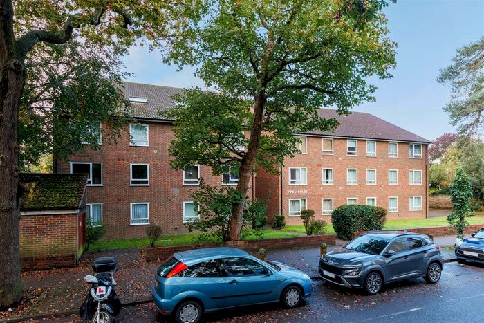 1 Bedroom Flat To Rent In Victoria Drive, Southfields, SW19