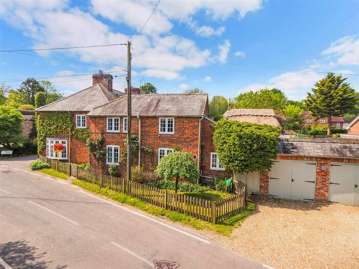 4 Bedroom Semi-Detached House For Sale In Stoke, Andover, SP11