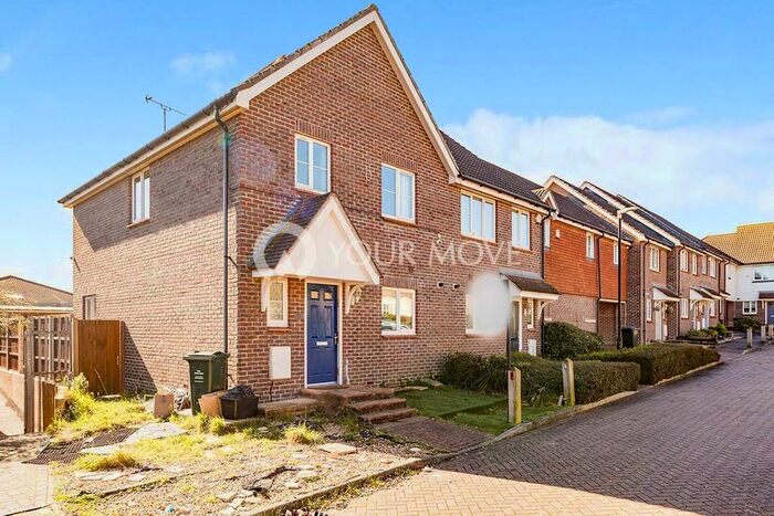 3 Bedroom Semi-Detached House To Rent In Millers Close, Dartford, Kent, DA1