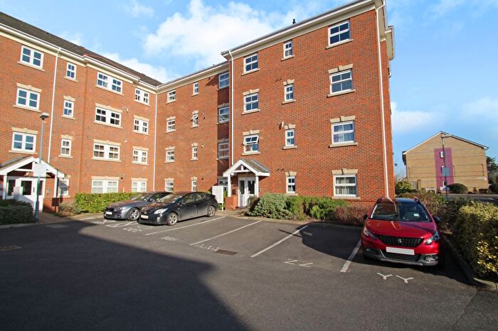2 Bedroom Flat For Sale In Crispin Way, Uxbridge, UB8