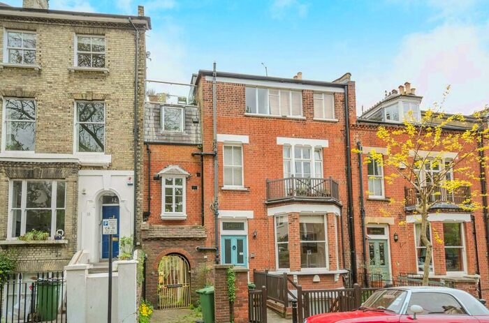 Studio To Rent In Vale Of Health, Hampstead, London, NW3