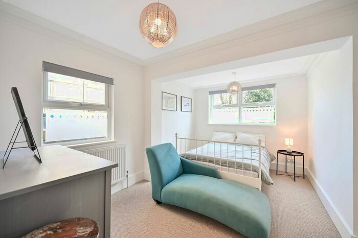 2 Bedroom Maisonette To Rent In Strafford Road, Twickenham, TW1