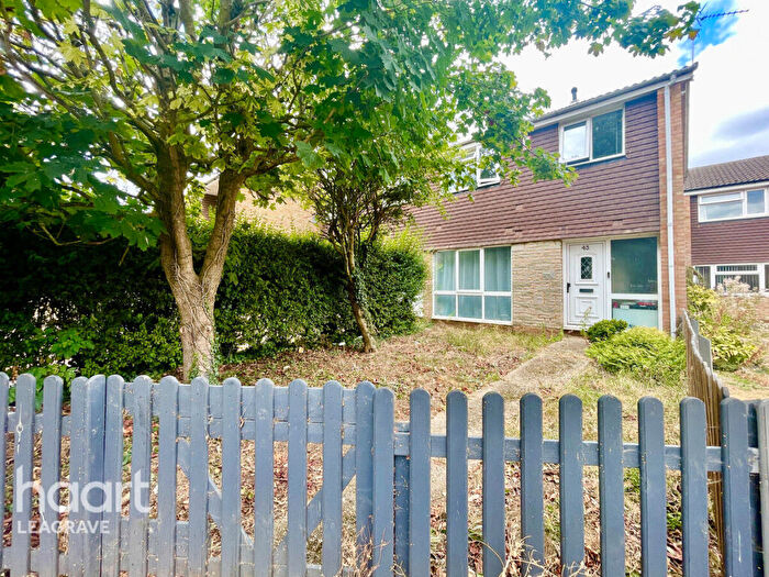 3 Bedroom End Of Terrace House For Sale In Verulam Gardens, Luton, LU3