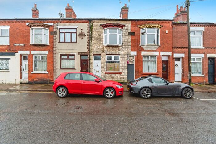3 Bedroom Terraced House For Sale In Raymond Road, Leicester, LE3