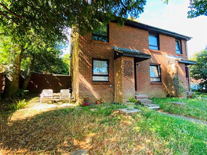 1 Bedroom Terraced House To Rent In Ardent Close, London, SE25