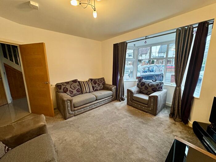 5 Bedroom Detached House To Rent In Colmore Road, Kings Heath, B14